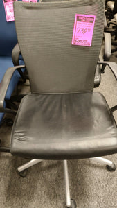 R3007 Gray Mesh Back Used Chair $69.98