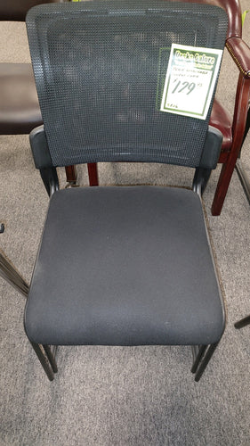 5826 Blk Mesh Back Armless Fabric Guest Chair $129.95