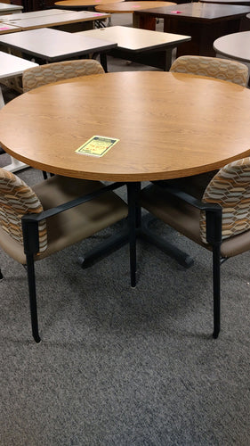 R931 5PC Used Table w/4 Chairs $349.95 - 1 Only!