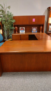 R8896 36"x 72" Cherry U-Shape Used Desk w/Hutch $499.98 - 1 only!