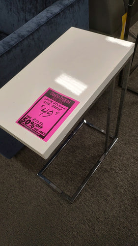 R93 White/Chrome Chairside Used Table $24.98