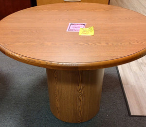 R504 42" Oak Round Used Table $59.98 - 1 Only!