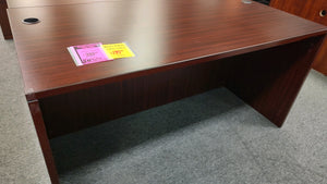 R906 30"x 60" Mahogany Used Desk Shell $199.95
