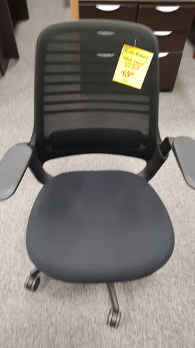 R903 Steelcase Mesh Back Used Office Chair $124.98