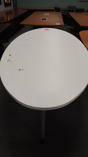 R7154 4'x8' Oval White Used Table $299.95 - 1 Only!