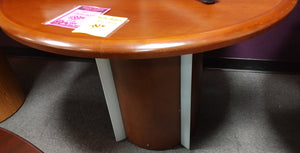 R446 42" Cherry Round Used Table $99.98 - 1 Only!