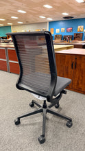 Load image into Gallery viewer, R000 - Gray Armless Steelcase Desk Chair