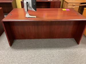 R9900 36”x 72” Mahogany Used Desk w/2 Files $199.98