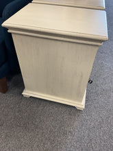 Load image into Gallery viewer, 8703 Off White Chairside Table $268.00