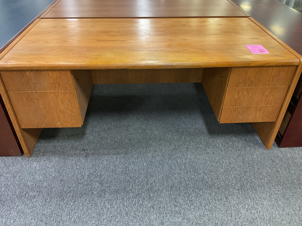 R6013 36”x 72” Oak Used Desk w/2 Files $199.98 - 1 Only
