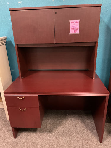 R93 30”x 48” Mahogany Lam Used Desk w/Hutch/1 File$199.98 - 1 Only