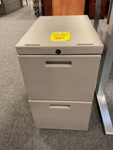 Load image into Gallery viewer, R915 15”x 23” Gray 2 Drawer Rolling Used File $49.00