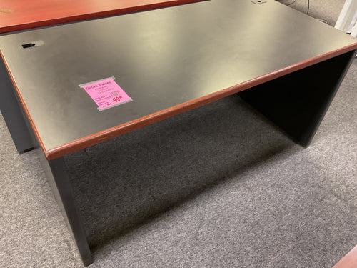 R905 30”x 60” Black Used Desk Shell $49.98 - 1 Only