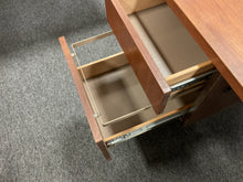 Load image into Gallery viewer, R75 30”x 60” Oak Used Desk w/2 Files $199.98 - 1 Only