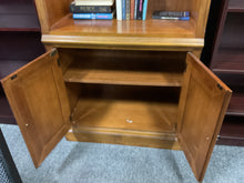 Load image into Gallery viewer, R7706 30”x 80” Oak Door Used Bookcase w/Glass Shelves $199.98 - 1 Only
