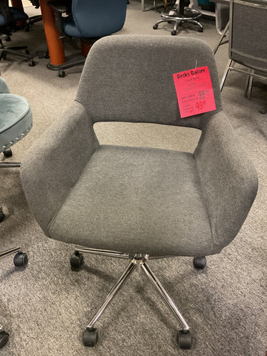R67 Gray Fabric Used Chair $49.98