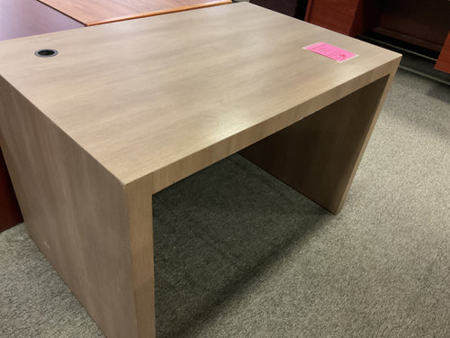 R7707 30”x 45” Gray Lam Used Desk Shell $39.98 - 1 Only