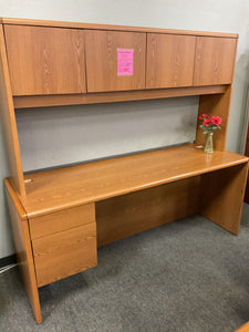 R613 30”x 66” Oak Used Desk w/1 File/Credenza/Hutch $249.98 - 1 Only