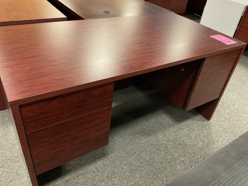 R7711 Mahogany Lam Used Desk w/2 Files $299.98