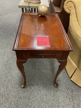 Load image into Gallery viewer, R509 18”x 28” Cherry Used Table $88.00 1 Only