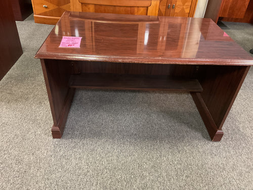 R7705 30”x 48” Mahogany Used Desk Shell $69.98 - 1 Only