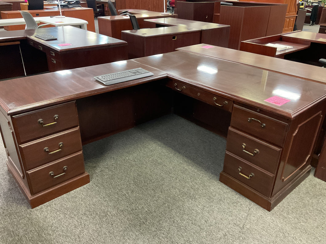 R900 30”x 66” Mahogany L shape Used Desk $349.98 -1 only!