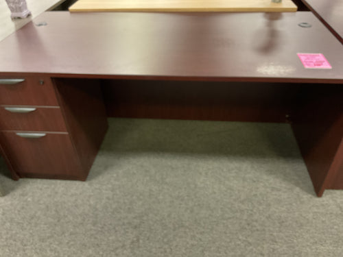 R2006 36”x 71” Mahogany Lam Used Desk w/1 File $299.98 - 1 Only