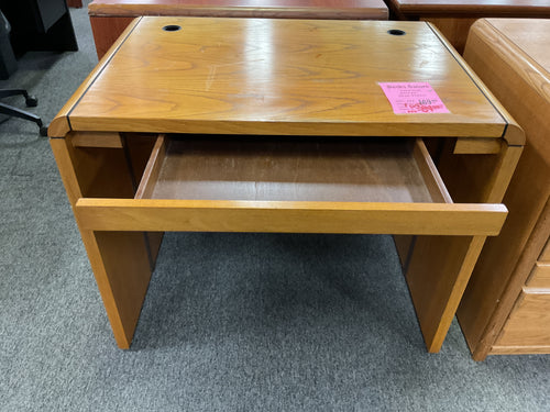 R556 24”x 36” Pine Used Desk w/Pencil Drawer $29.00 - 1 Only!