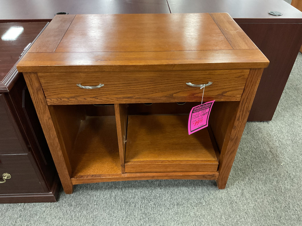 R3366 21”x 34” Mission Style Oak Used Desk $99.98 - 1 Only