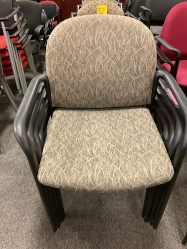 R5176 Green/Black Rounded Back Stackable Used Chair $39.98
