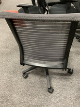 Load image into Gallery viewer, R1121 Steelcase Gray Armless Used Office Chair $49.95