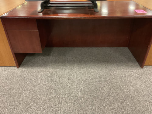 R185 36”x 72” Mahogany Used Desk w/1 File $149.98 - 1 Only!