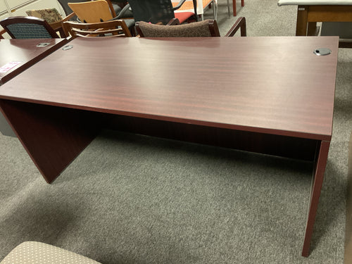 R 30”x 66” Mahogany Lam. Used Desk Shell $199.98 - 1 Only