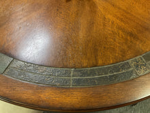 Load image into Gallery viewer, R3891 52” 5Pc Oak Round Used Table w4 Chairs $399.98 - 1 Only