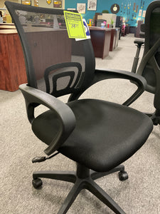 8775 Sealy Jupiter Mesh Back Desk Chair $74.95