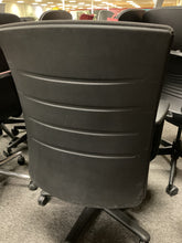 Load image into Gallery viewer, R444 Steelcase Rapport Used Office Chair $64.98
