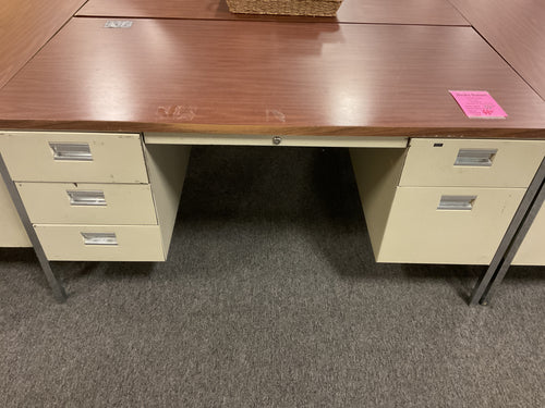 R502 30”x 60” Metal Used Desk w/2 Files $49.98
