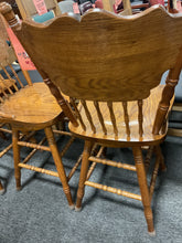 Load image into Gallery viewer, R6701 24” Oak swivel Used Stool $99.98