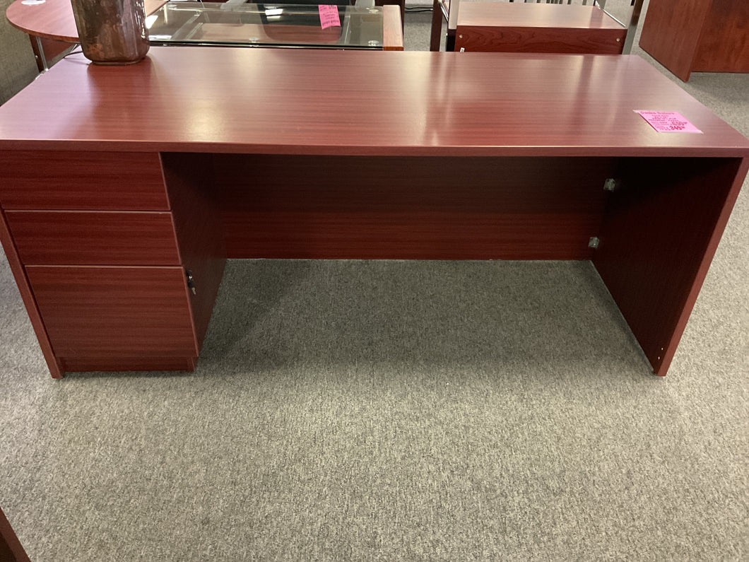 R612 36”x 72” Mahogany Lam Used Desk w/1 File $349.98 - 1 Only