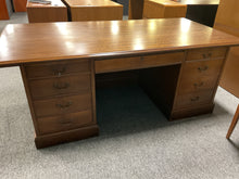 Load image into Gallery viewer, R9606 42”x 84” Cherry Executive Used Desk $499.98 - 1 Only