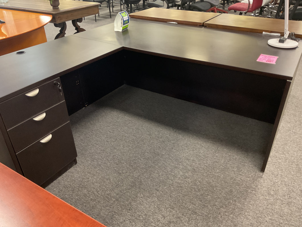 R906 36”x 71” Espresso L-Shaped Used Desk w/1 File$499.98