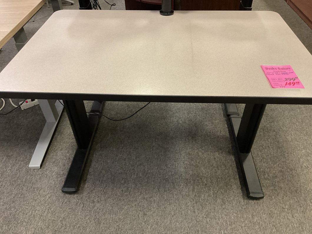 R998 29”x 46” Beige Pwr Adjustable used Desk $149.98 - 1 Only!
