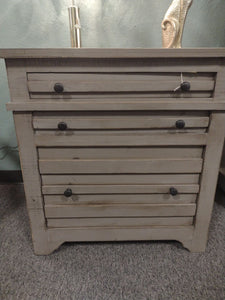 Weathered Gray Single File