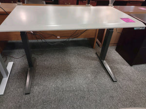 R4140 29"x 52" Beveled Edge Adjustable USED Desk $249.98 - 1 Only!