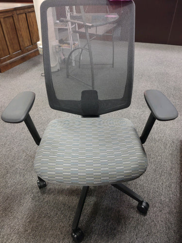 R903 Grey Mesh Back USED Office Chair $299.98